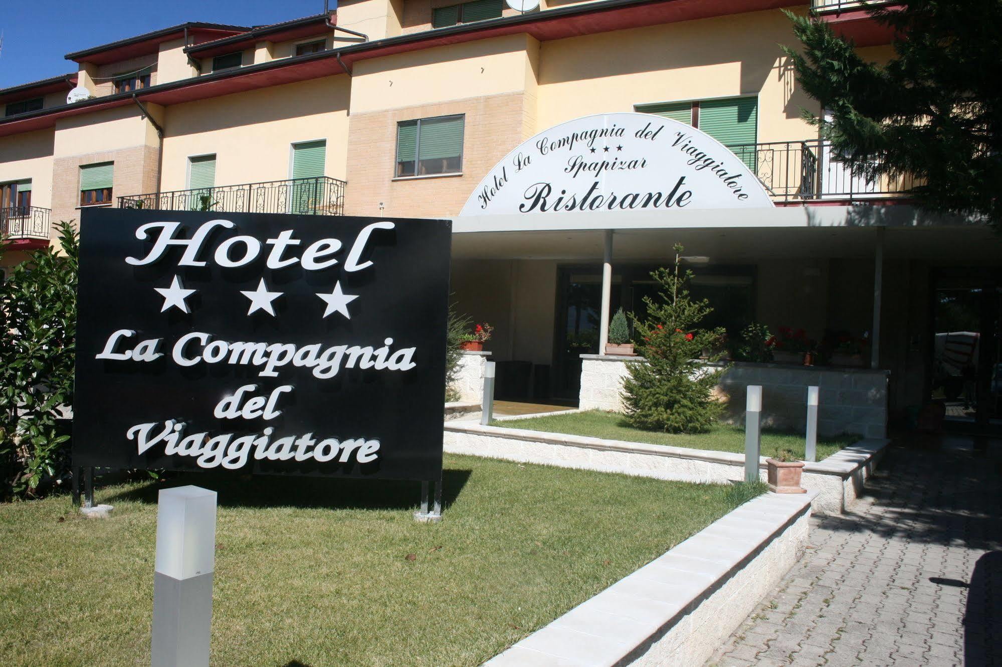 Hotel La Compagnia Del Viaggiatore L'Aquila Eksteriør billede